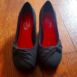 Girls black dress shoes size 2